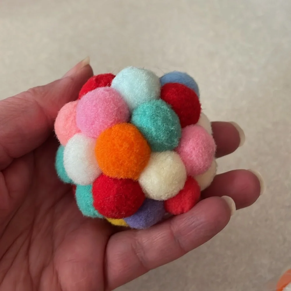 3pc Cat / pet yarn balls toy ~ synthetic fibers NEW